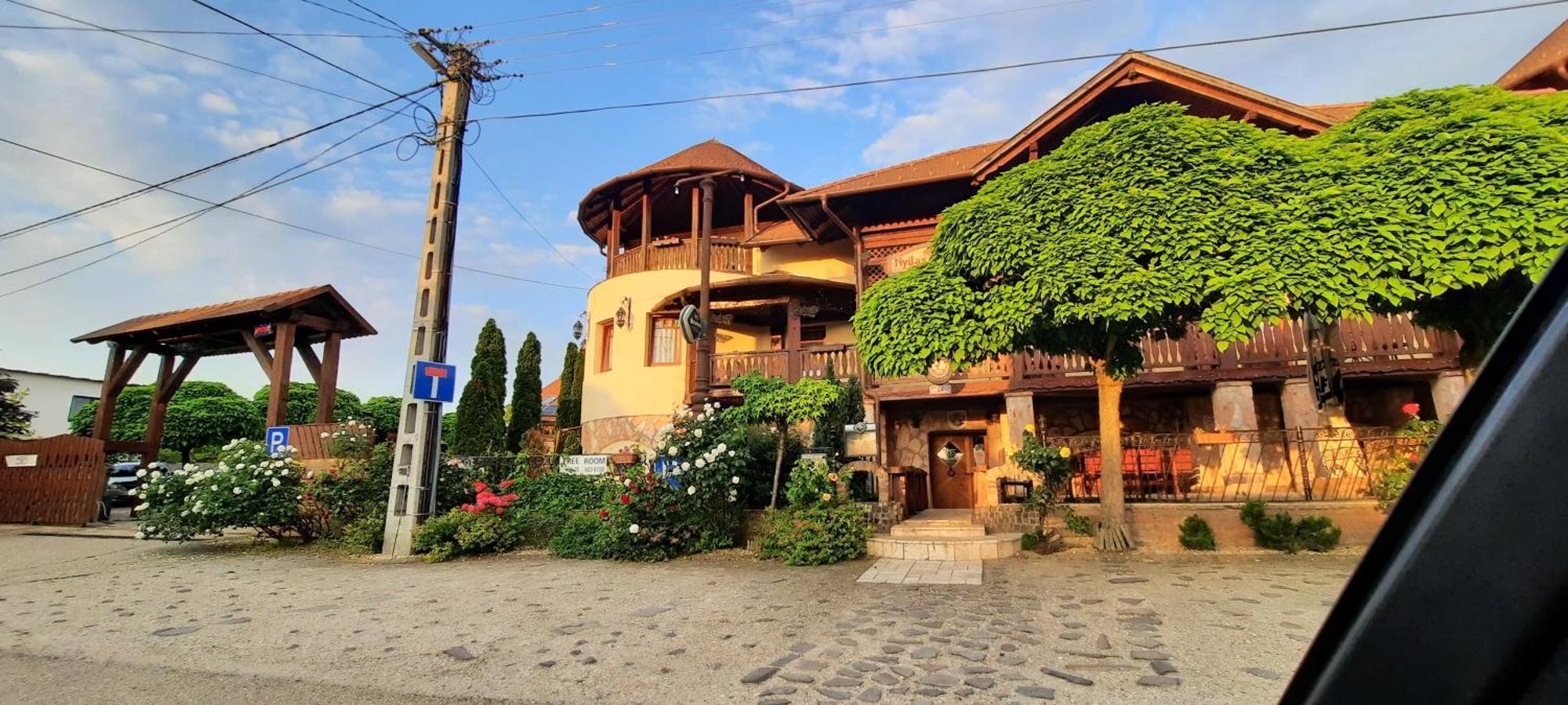 Castle Wellness Resort Sosto Nyíregyháza Zewnętrze zdjęcie